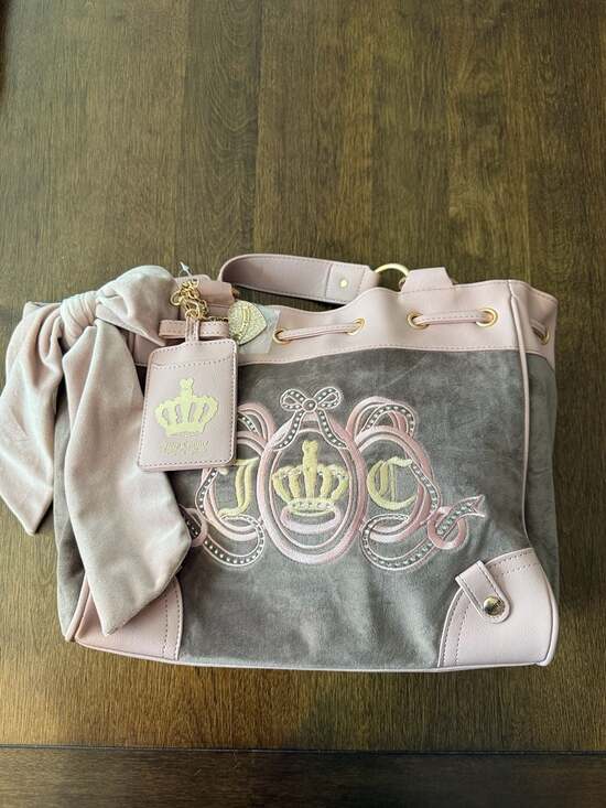 Juicy Couture Handbags - Juicy Couture Lovers Club Daydreamer Tote Handbag